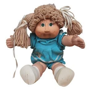 Vintage 1978 1982 Cabbage Patch Doll Blonde Hair Blue eyes with clothing shoes